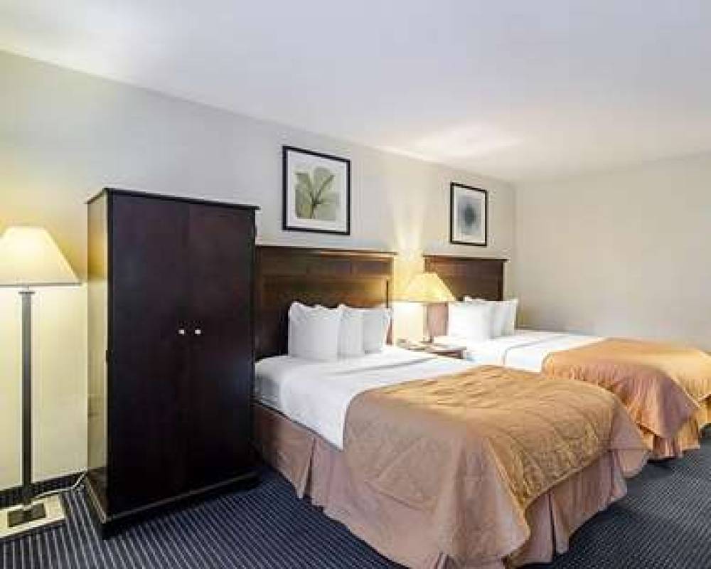 RODEWAY INN AND SUITES WILLIAMSBURG 6