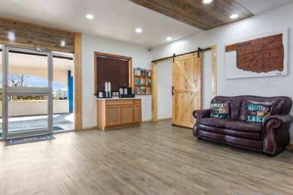 RODEWAY INN BROKEN BOW-HOCHATOWN 7