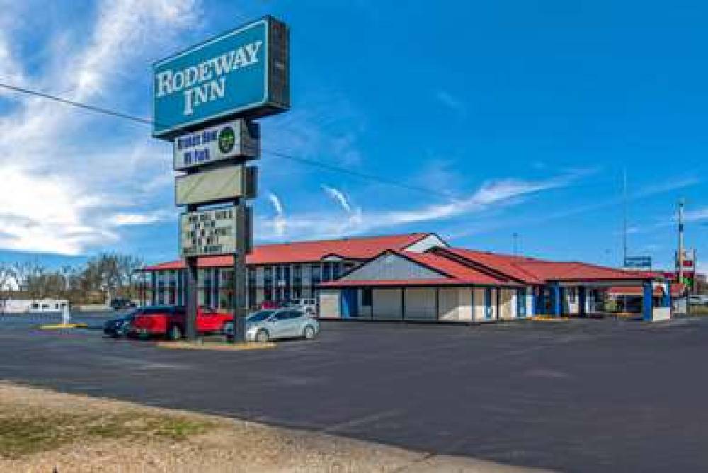 RODEWAY INN BROKEN BOW-HOCHATOWN 1