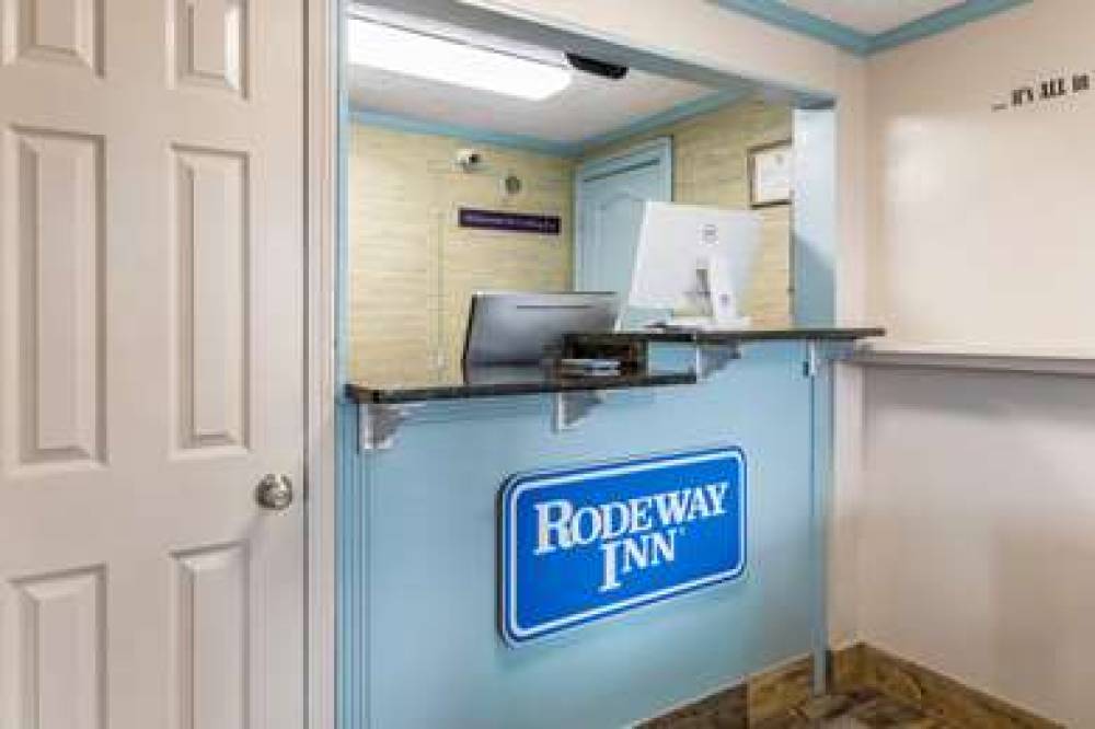 RODEWAY INN CADIZ 4