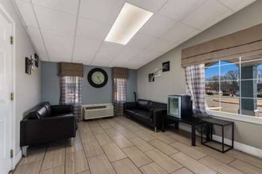 RODEWAY INN CHARLOTTE AIRPORT AREA 8