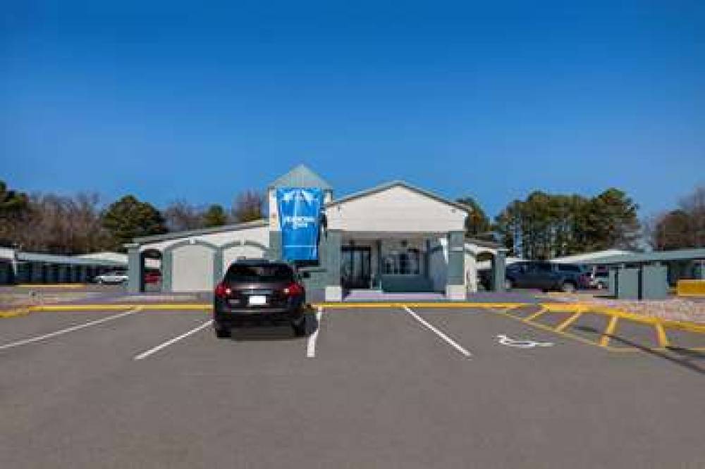 RODEWAY INN CHARLOTTE AIRPORT AREA 1