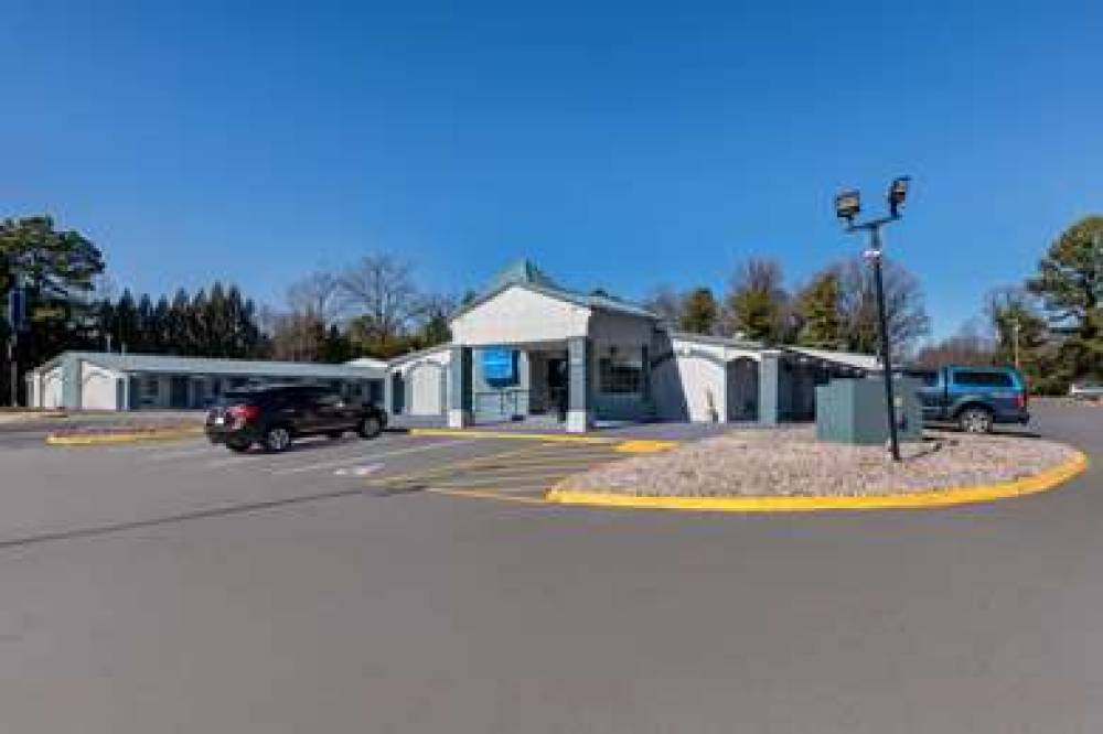 RODEWAY INN CHARLOTTE AIRPORT AREA 2