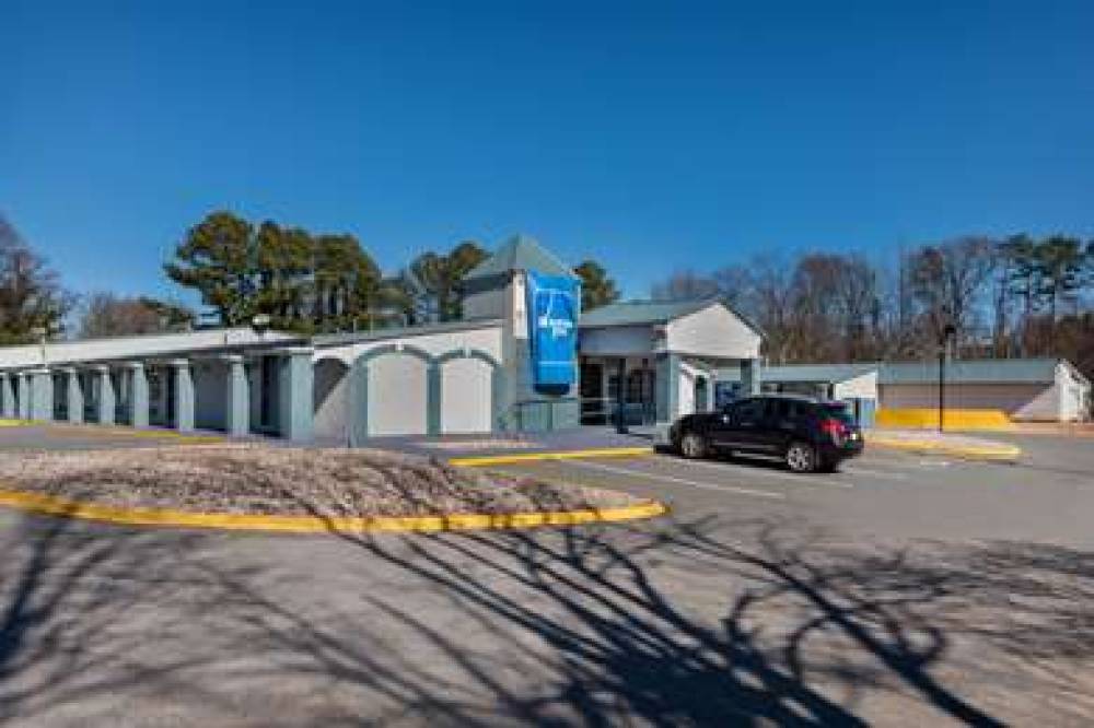RODEWAY INN CHARLOTTE AIRPORT AREA 3