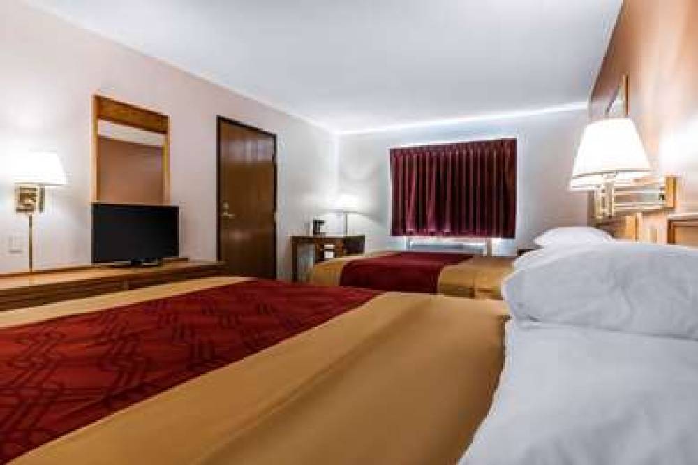 RODEWAY INN HOLDREGE 10