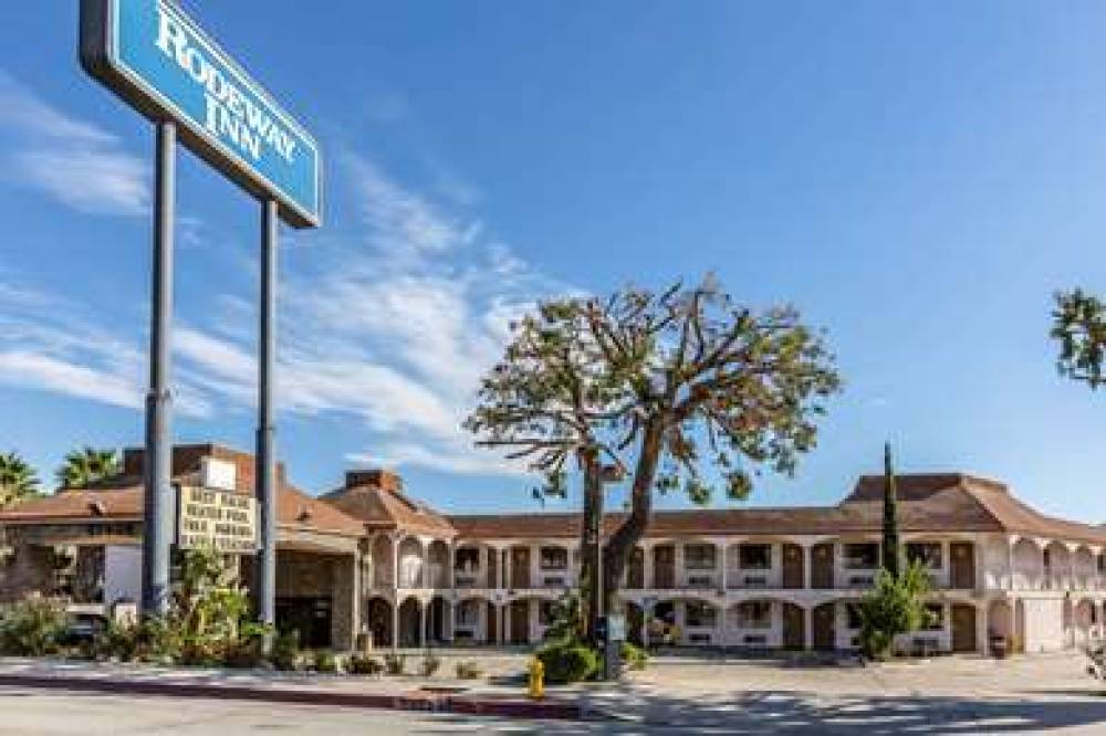 Rodeway Inn Magic Mountain Area 1