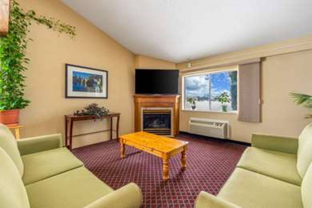 RODEWAY INN MILACA 2