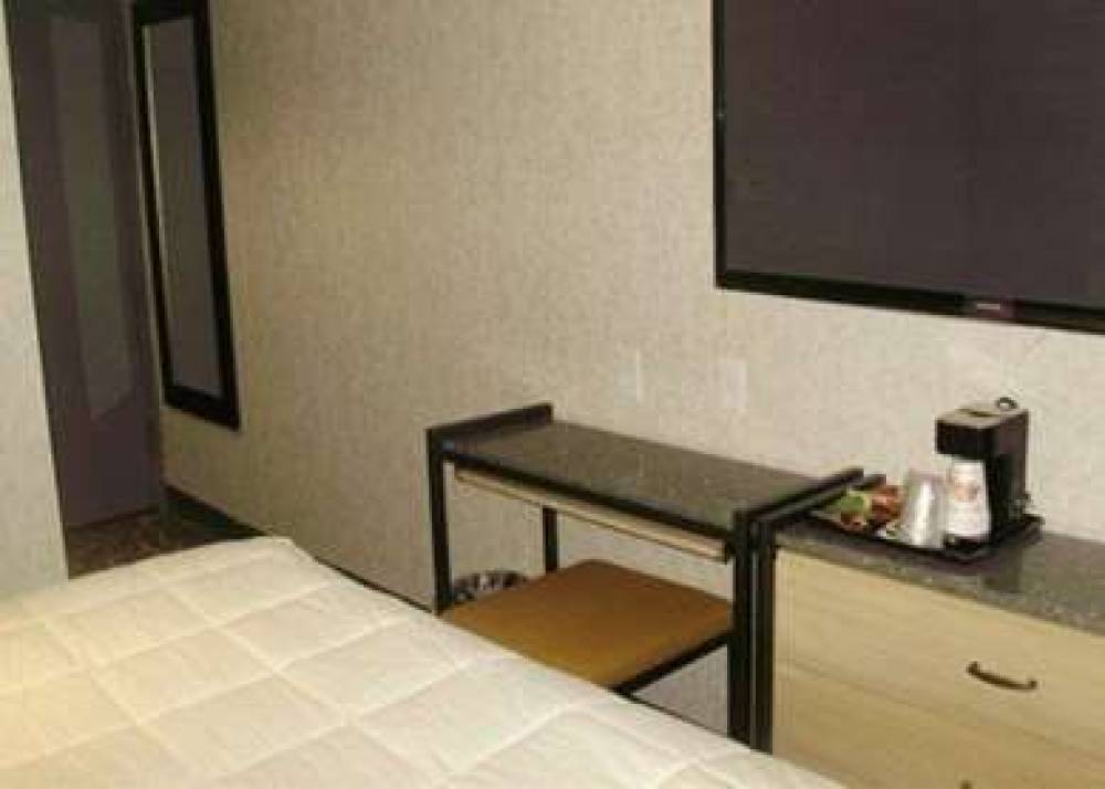 RODEWAY INN NEAR JFK AIRPORT 4
