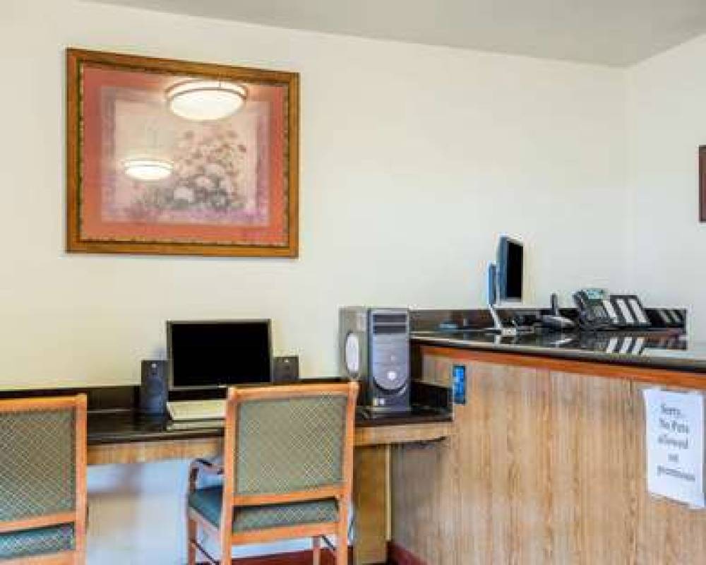 RODEWAY INN NEWPORT 7