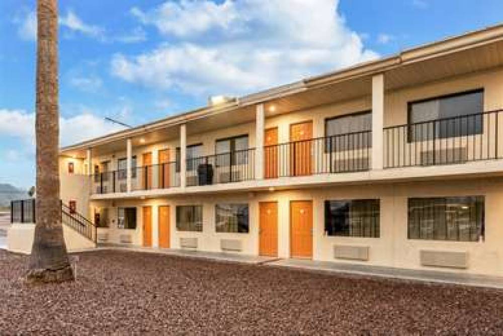 RODEWAY INN PHOENIX NORTH I-17 3
