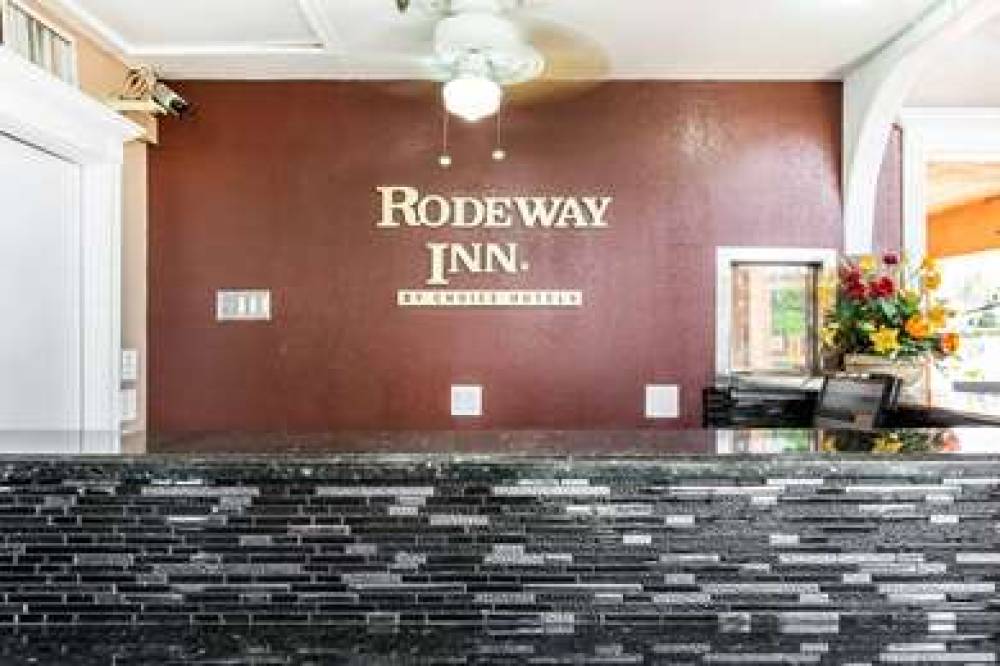 Rodeway Inn 4