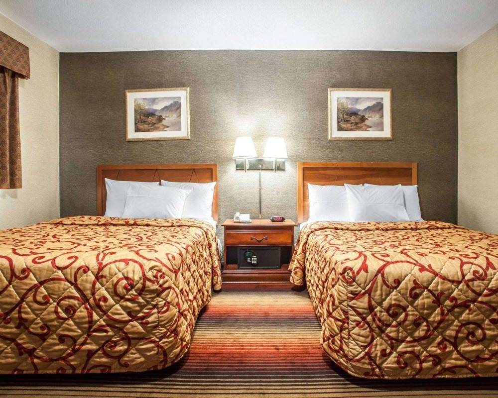 Rodeway Inn 8