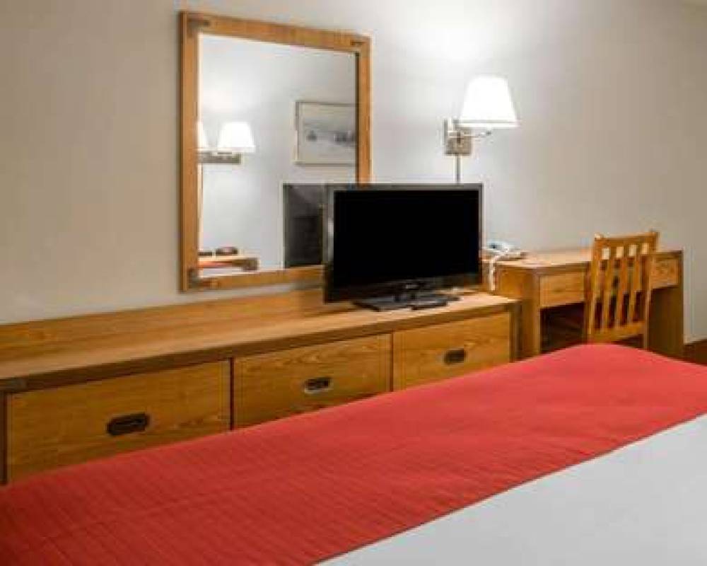 RODEWAY INN 9