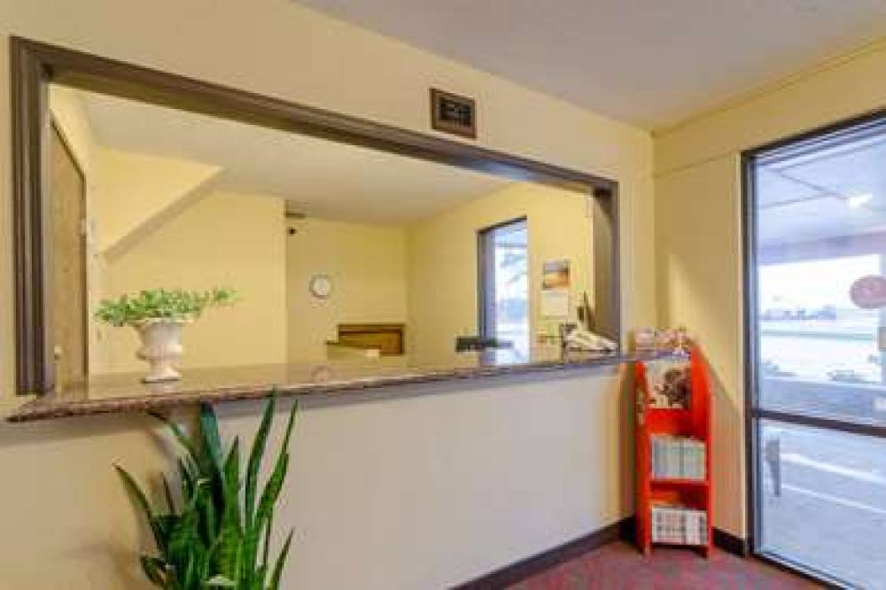 RODEWAY INN 9