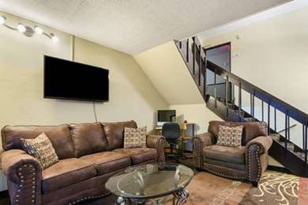 RODEWAY INN 10