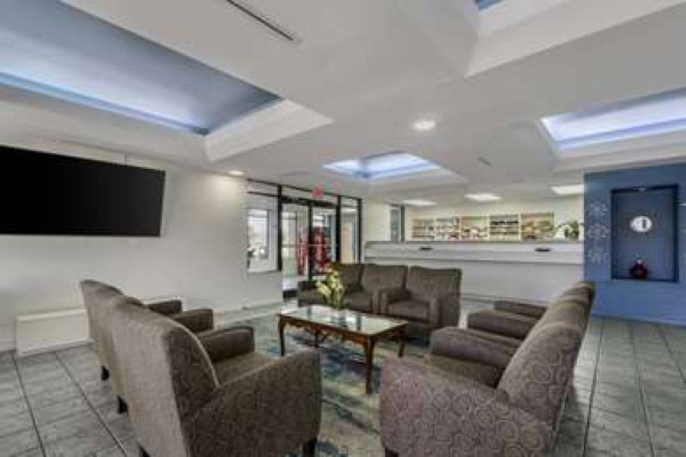 Rodeway Inn 4