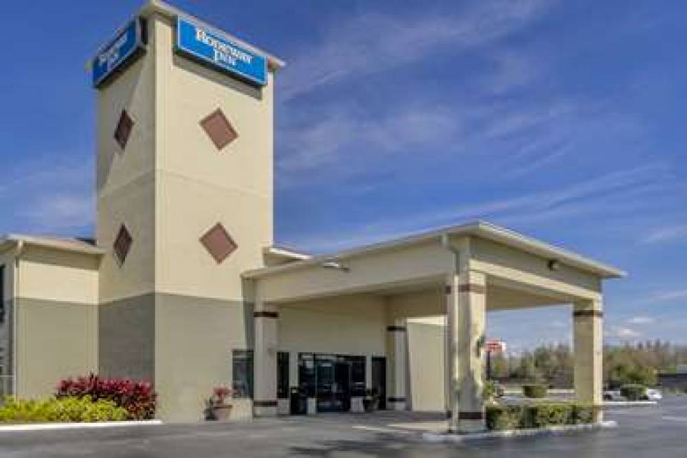 Rodeway Inn 1