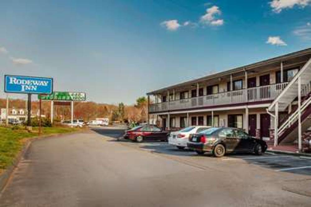 RODEWAY INN 3