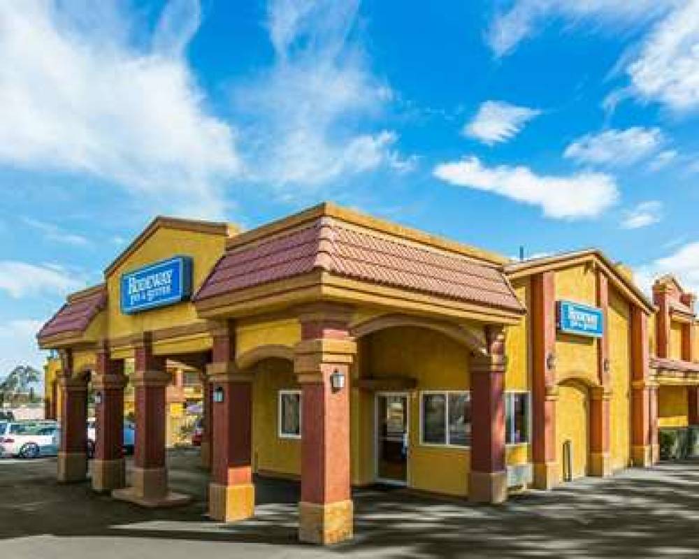 Rodeway Inn & Suites 2