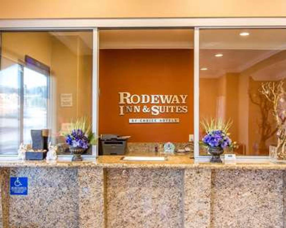 Rodeway Inn & Suites 8
