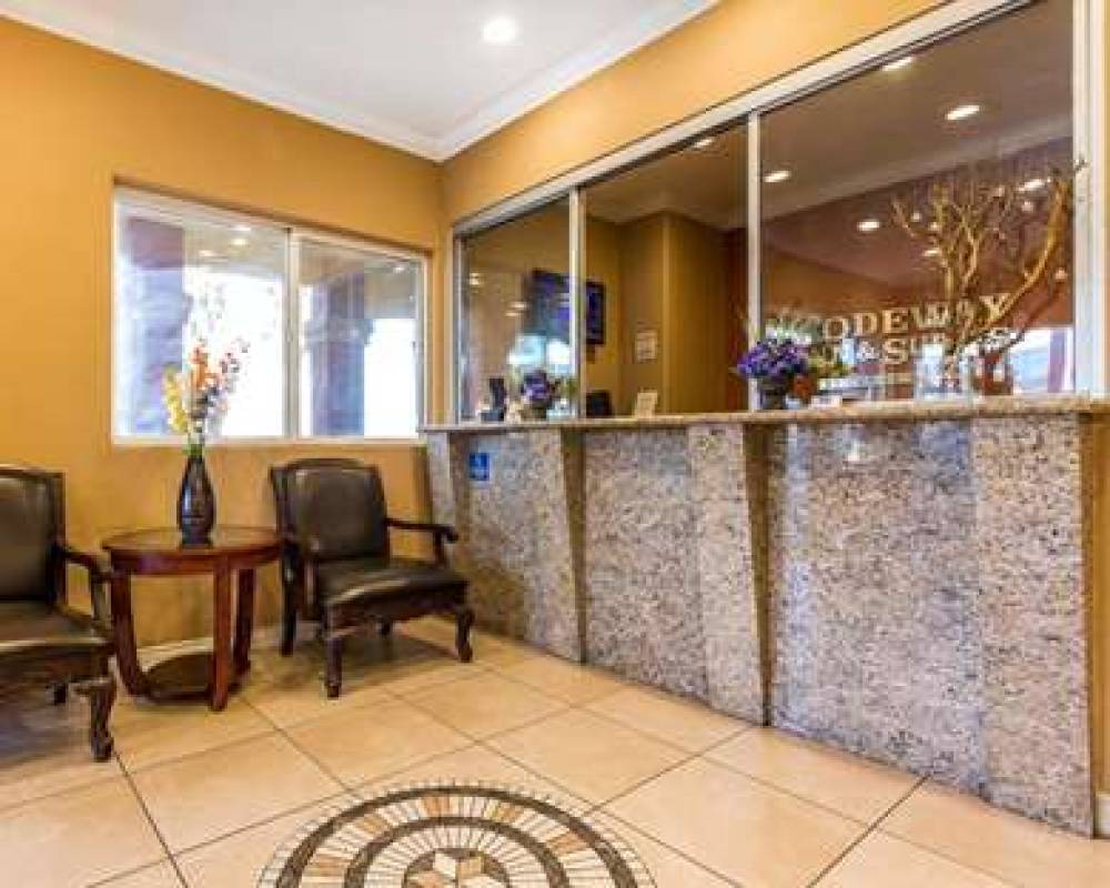 Rodeway Inn & Suites 6