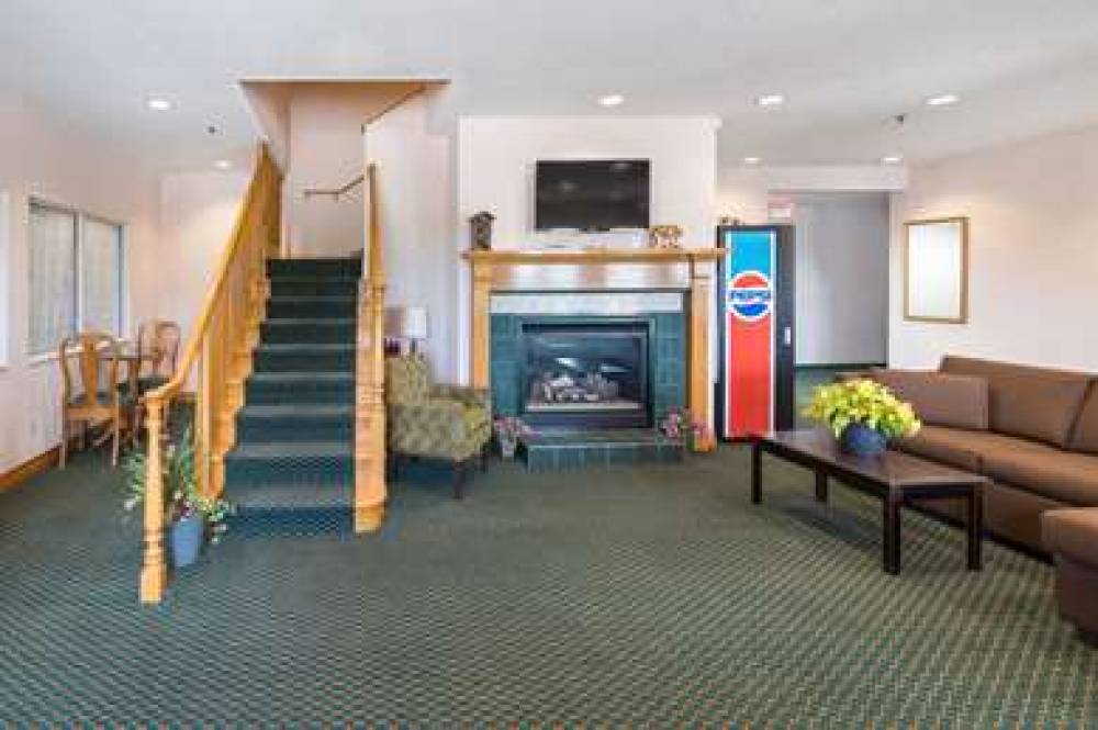 RODEWAY INN URBANA 7