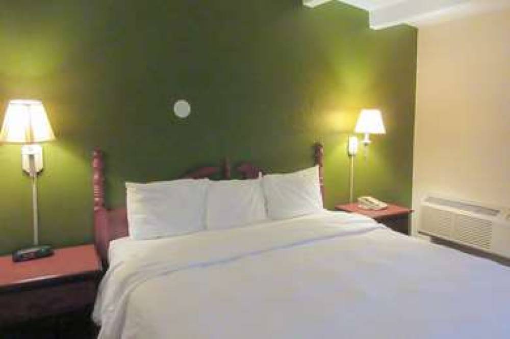RODEWAY INN ZANESVILLE 3