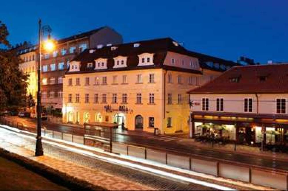 Roma Hotel