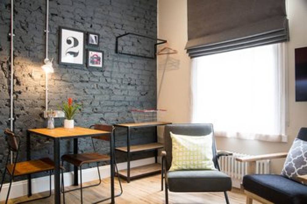 ROOM2 HAMMERSMITH 5