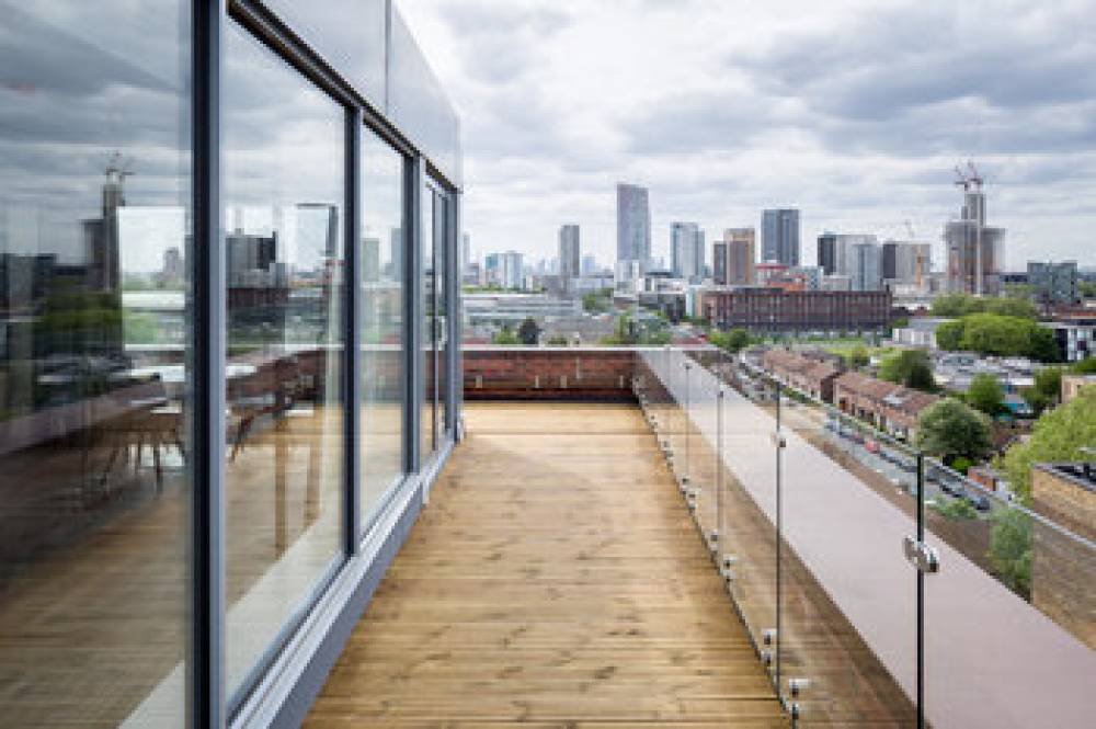 ROOMZZZ LONDON STRATFORD 2