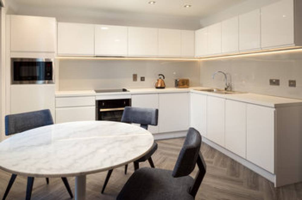 ROOMZZZ LONDON STRATFORD 9