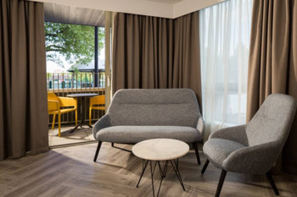 ROOMZZZ LONDON STRATFORD 7