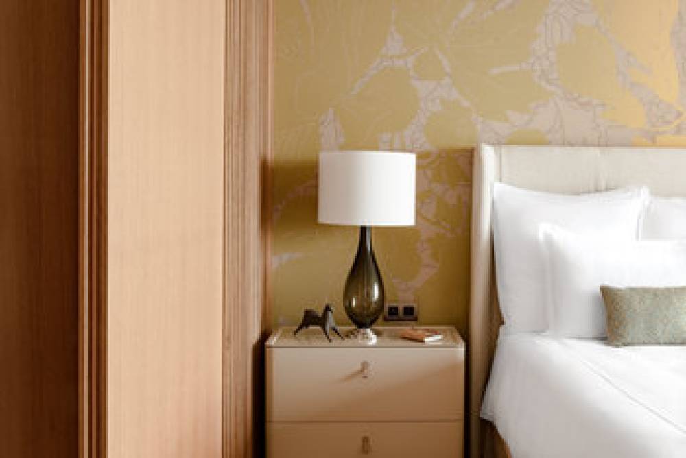 ROYAL CHAMPAGNE HOTEL AND SPA 3