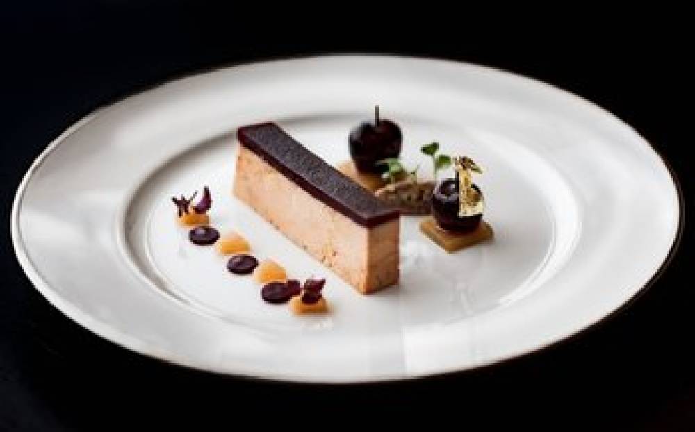 ROYAL CHAMPAGNE HOTEL AND SPA 9