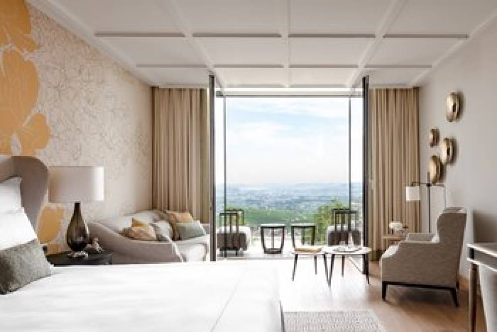 ROYAL CHAMPAGNE HOTEL AND SPA 6