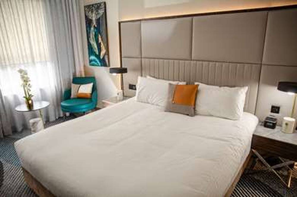 ROYAL PACIFIC HOTEL 9