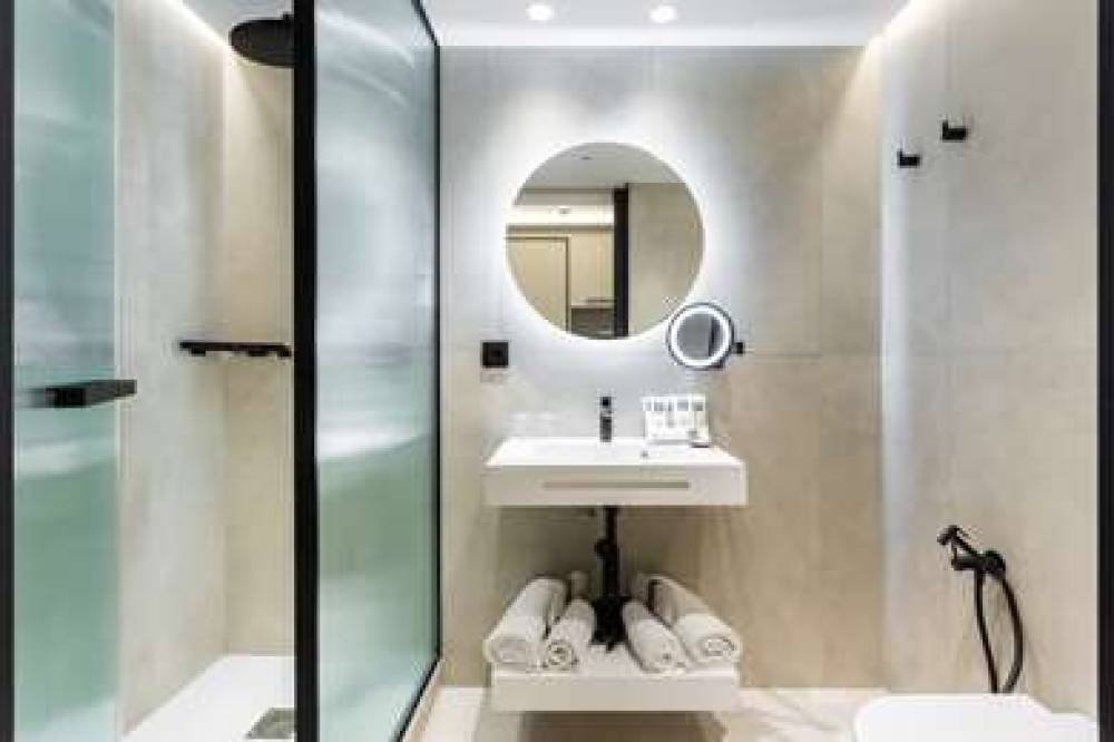 ROYAL RAMBLAS HOTEL 6