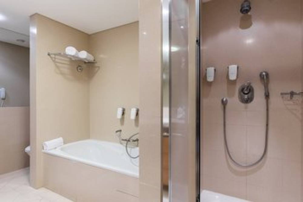 ROYAL SAVOY 10