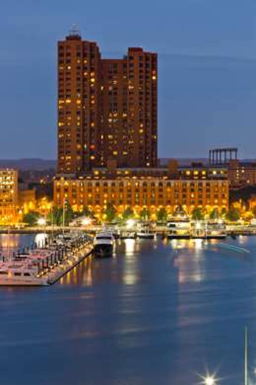 ROYAL SONESTA HARBOR COURT 2
