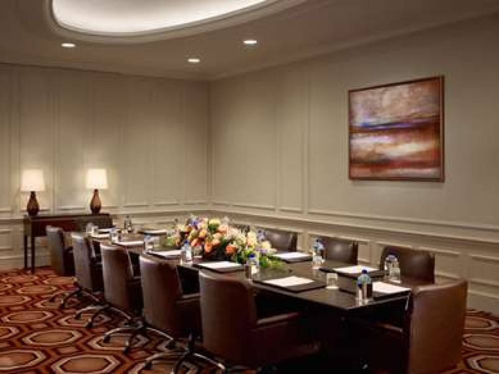 ROYAL SONESTA HARBOR COURT 4