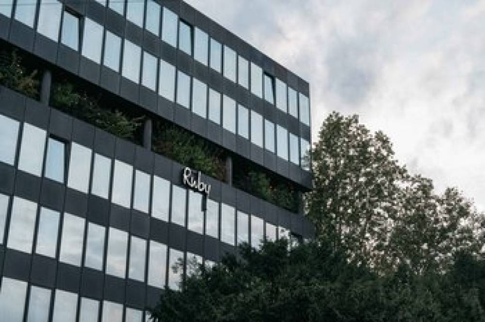 Ruby Lilly Hotel By Ihg