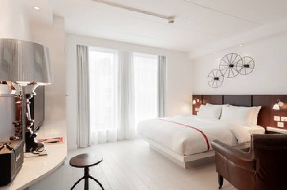 RUBY LUCY HOTEL LONDON 6