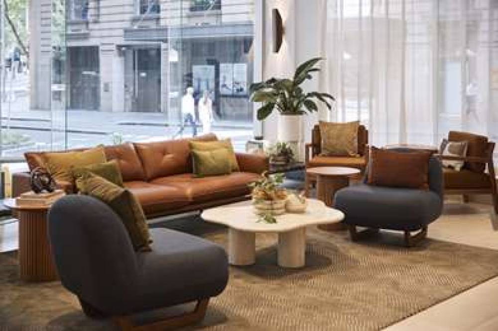 RYDGES AUSTRALIA SQUARE 1