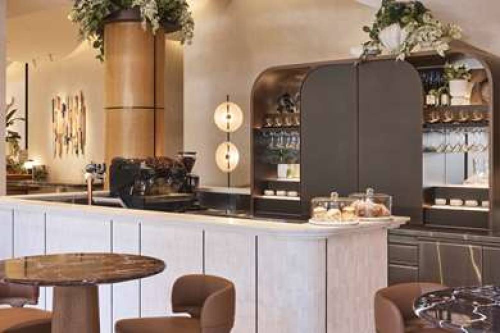 RYDGES AUSTRALIA SQUARE 9