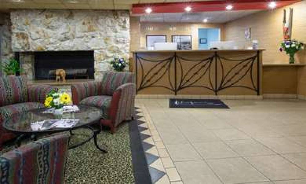 Safari Inn A Coast Hotel 10