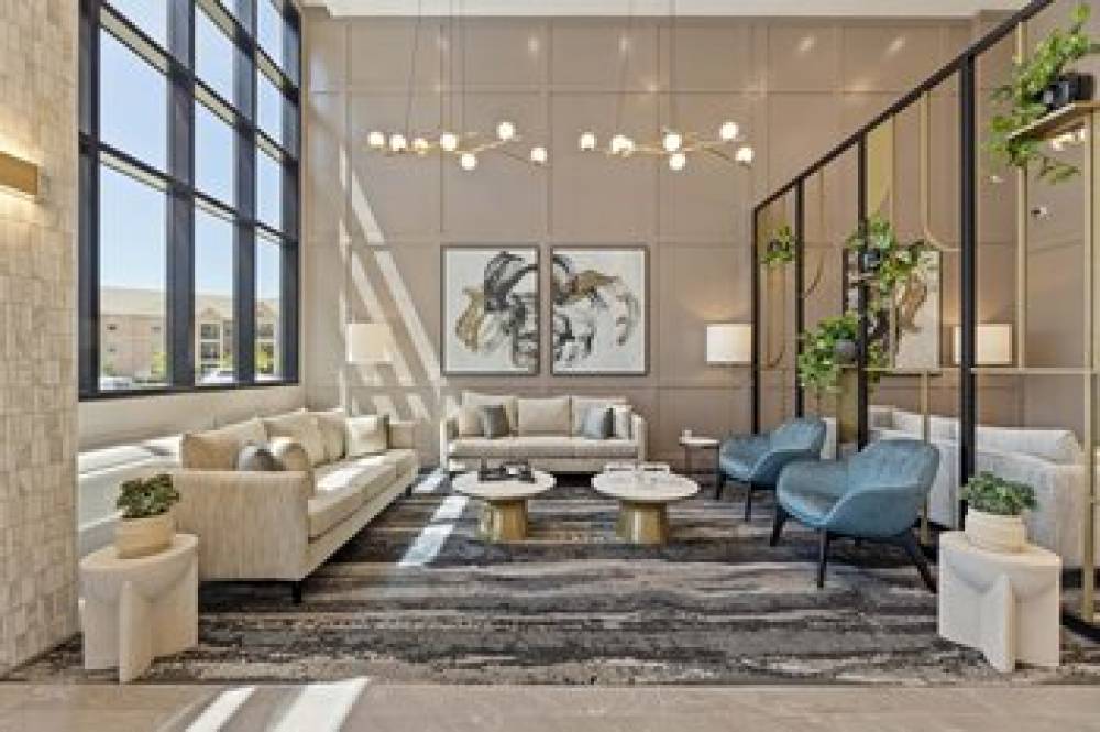 SANDMAN SIGNATURE LAS COLINAS HOTEL 3