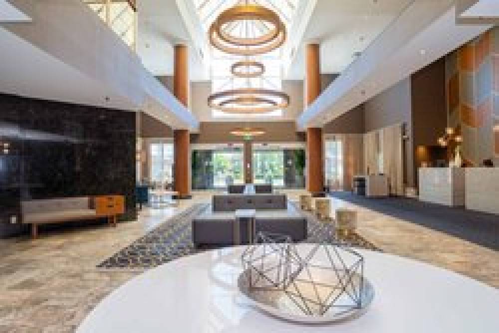 SANDMAN SIGNATURE MISSISSAUGA HOTEL 2