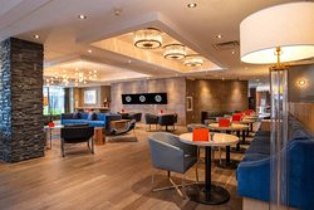 SANDMAN SIGNATURE MISSISSAUGA HOTEL 4