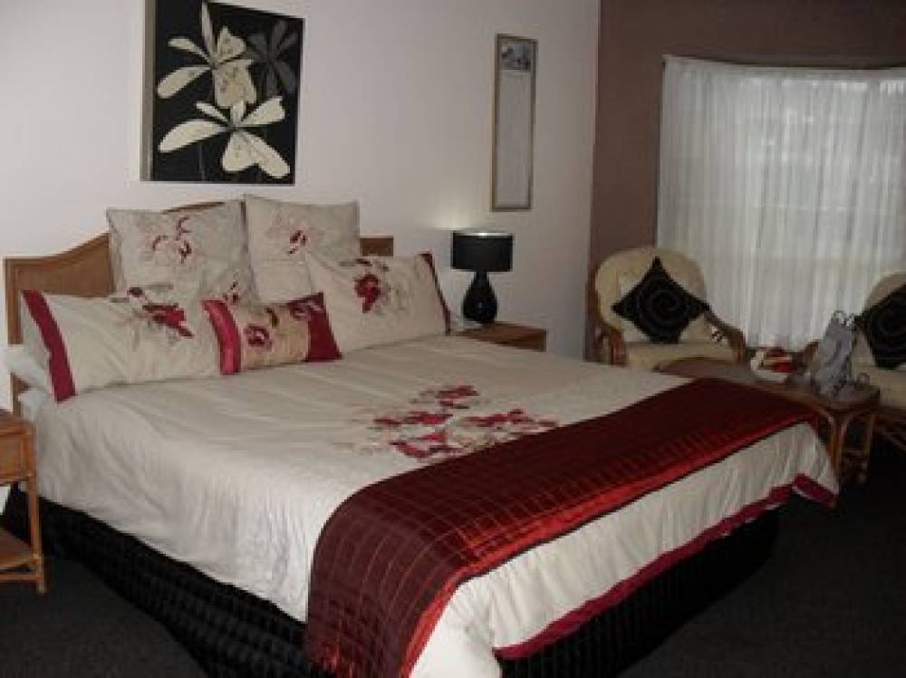 SAPPHIRE WATERS MOTOR INN 7