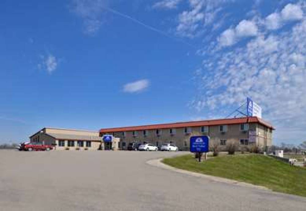 SAUK RIVER INN & SUITES, A TRAVELOD 5